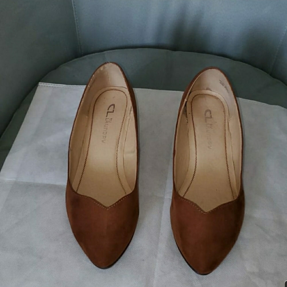 Shoes - Picture 2 of 2